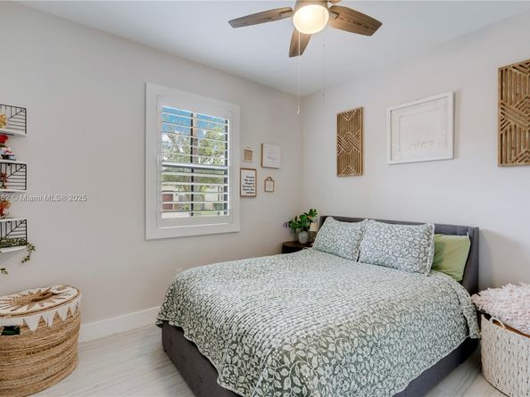 616 SE 37th Ter, Homestead FL 33033