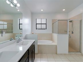 616 SE 37th Ter, Homestead FL 33033