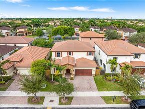 616 SE 37th Ter, Homestead FL 33033