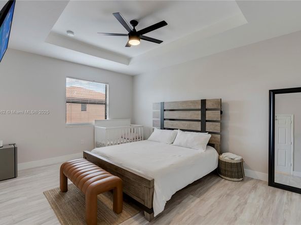 616 SE 37th Ter, Homestead FL 33033