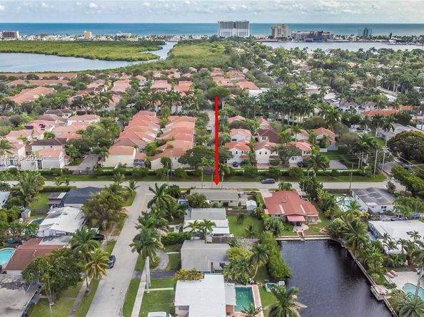 930 N 11th Ct, Hollywood FL 33019