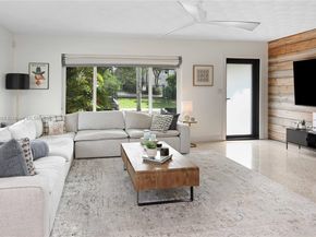 930 N 11th Ct, Hollywood FL 33019