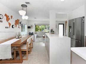 930 N 11th Ct, Hollywood FL 33019