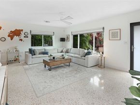 930 N 11th Ct, Hollywood FL 33019