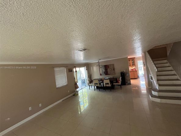 9410 SW 212th Ter, Cutler Bay FL 33189