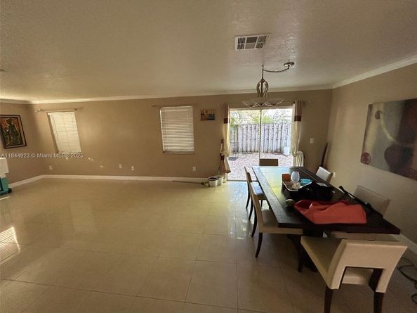 9410 SW 212th Ter, Cutler Bay FL 33189