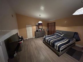9410 SW 212th Ter, Cutler Bay FL 33189