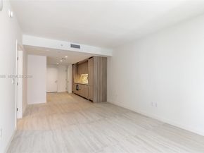 77 SE 5th ST 3013, Miami FL 33131