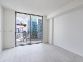 77 SE 5th ST 3013, Miami FL 33131