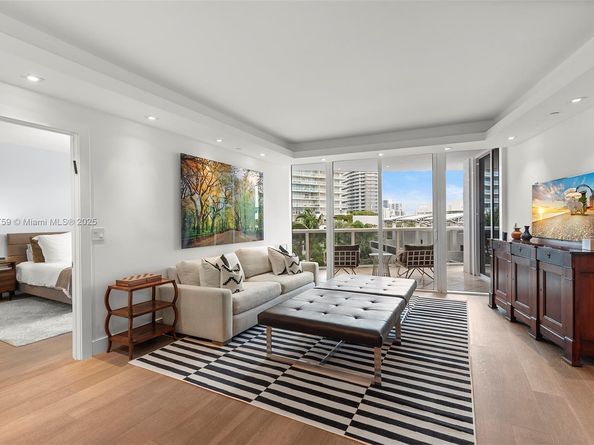 400 Alton Rd 509, Miami Beach FL 33139