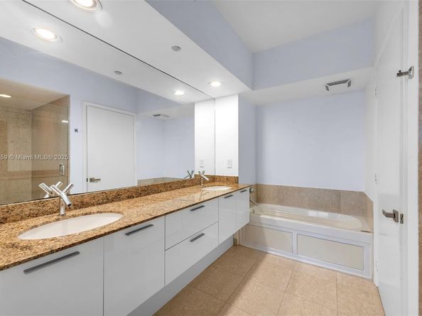400 Alton Rd 509, Miami Beach FL 33139