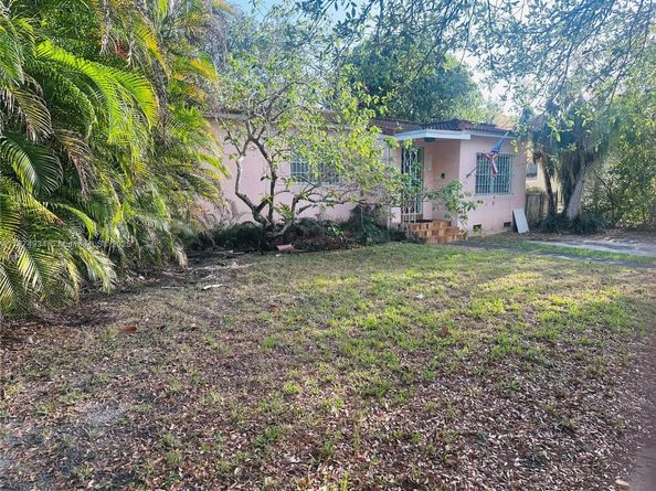 3324 SW 20th St, Miami FL 33145
