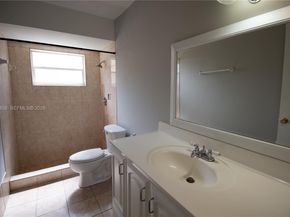 420 SW 62nd Ave, Margate FL 33068