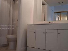1300 Saint Charles Pl 222, Pembroke Pines FL 33026