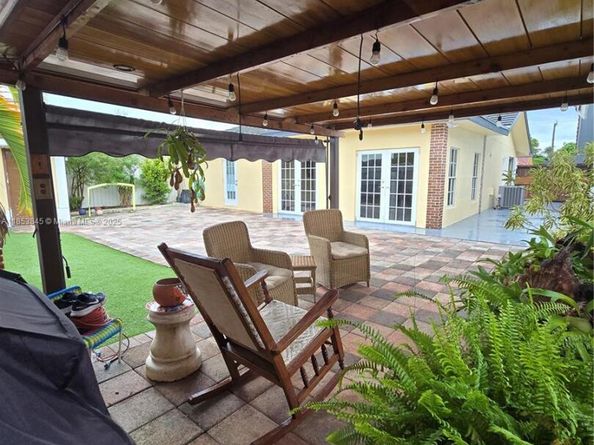 14868 SW 56th Ter, Miami FL 33193