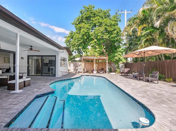 5800 NE 18th Ave, Fort Lauderdale FL 33334