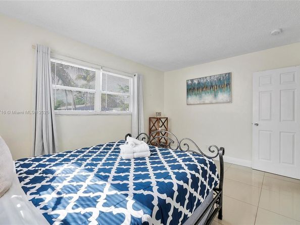 5800 NE 18th Ave, Fort Lauderdale FL 33334