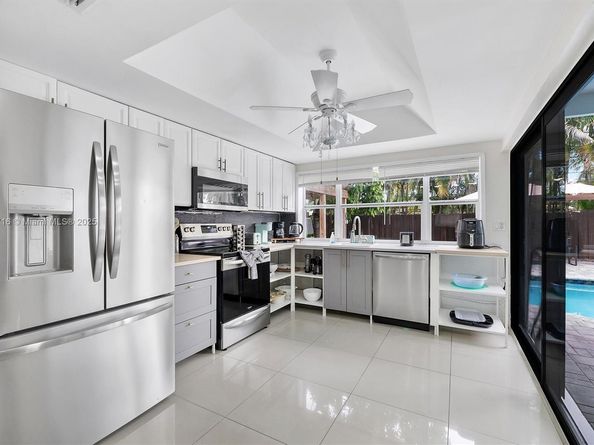 5800 NE 18th Ave, Fort Lauderdale FL 33334