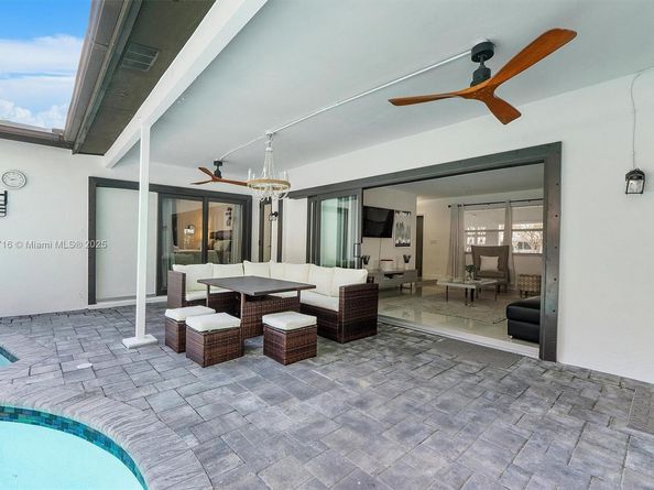 5800 NE 18th Ave, Fort Lauderdale FL 33334