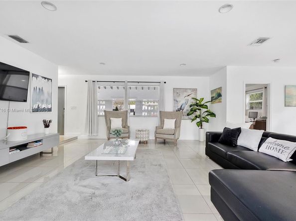 5800 NE 18th Ave, Fort Lauderdale FL 33334