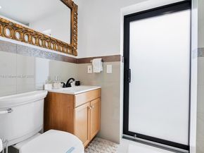 5800 NE 18th Ave, Fort Lauderdale FL 33334