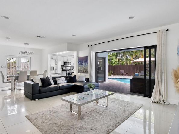 5800 NE 18th Ave, Fort Lauderdale FL 33334