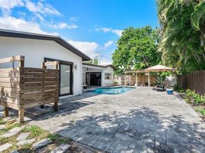 5800 NE 18th Ave, Fort Lauderdale FL 33334