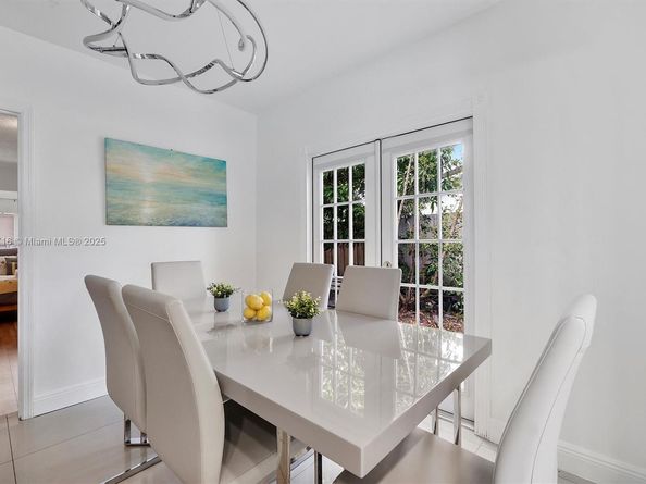 5800 NE 18th Ave, Fort Lauderdale FL 33334