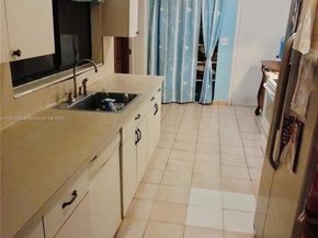 14902 SW 65th Ter, Miami FL 33193