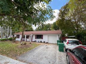 14902 SW 65th Ter, Miami FL 33193