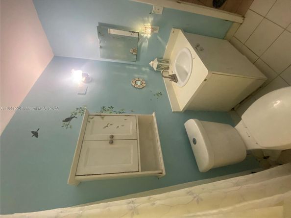 14902 SW 65th Ter, Miami FL 33193