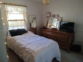 14902 SW 65th Ter, Miami FL 33193