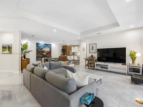 718 Valencia Ave 206, Coral Gables FL 33134