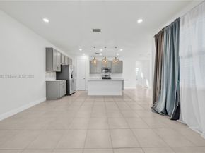 1101 Azul Ct, Deerfield Beach FL 33064