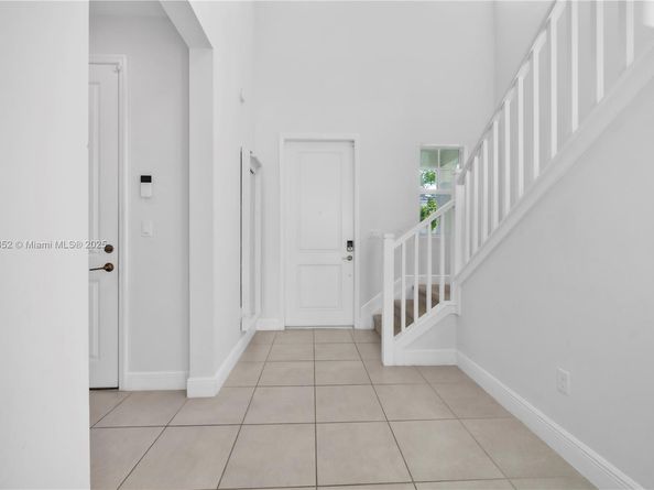 1101 Azul Ct, Deerfield Beach FL 33064