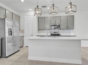 1101 Azul Ct, Deerfield Beach FL 33064