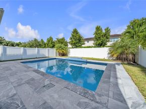 1101 Azul Ct, Deerfield Beach FL 33064