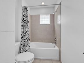 1101 Azul Ct, Deerfield Beach FL 33064