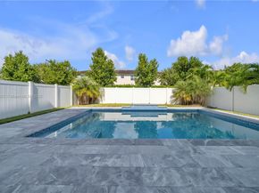 1101 Azul Ct, Deerfield Beach FL 33064