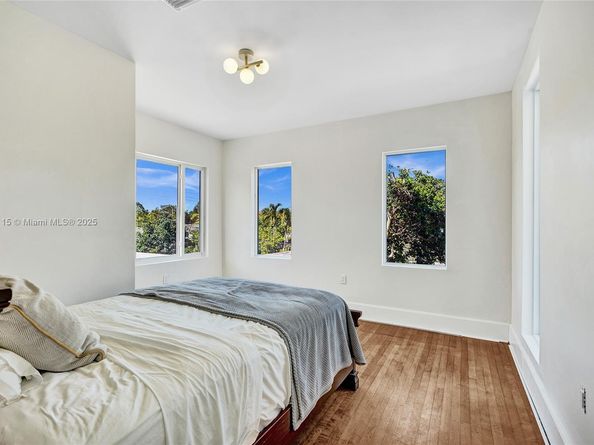 1731 NE 171st St, North Miami Beach FL 33162