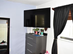 7070 NW 21st St, Sunrise FL 33313