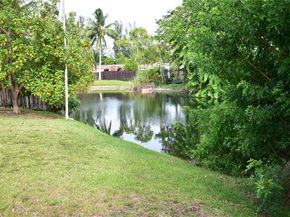 7070 NW 21st St, Sunrise FL 33313