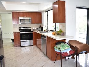 7070 NW 21st St, Sunrise FL 33313