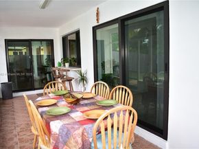 7070 NW 21st St, Sunrise FL 33313