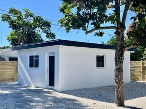 542 E 20th St, Hialeah FL 33013