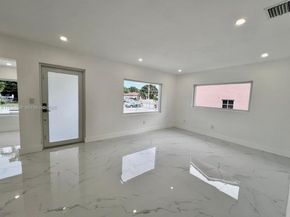 542 E 20th St, Hialeah FL 33013