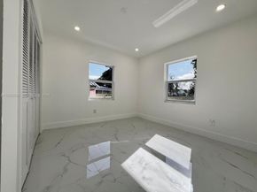 542 E 20th St, Hialeah FL 33013