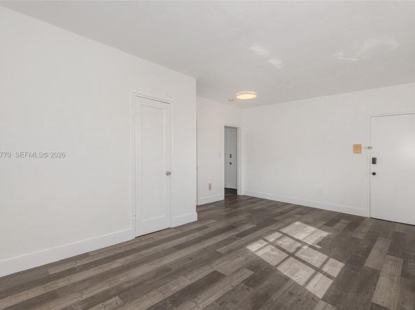 8340 Crespi Blvd 20, Miami Beach FL 33141