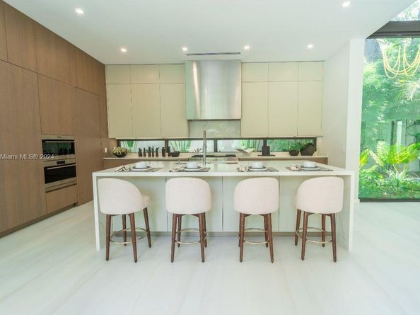 2910 Emathla St, Miami FL 33133