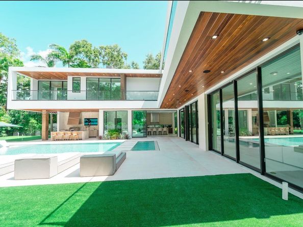 2910 Emathla St, Miami FL 33133